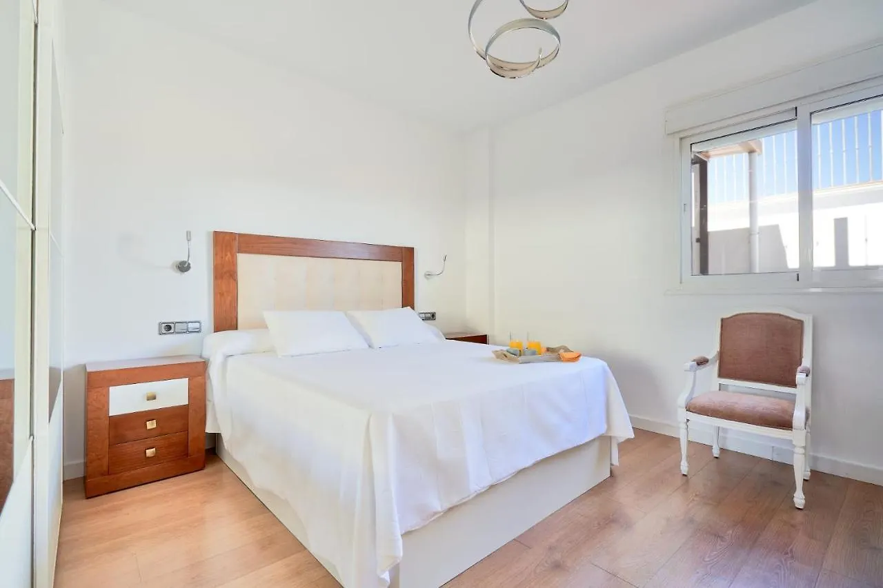 Penthouse Near Beach And Malaga Town Also Monthly Hire And Long Term Rental Car Available Espagne